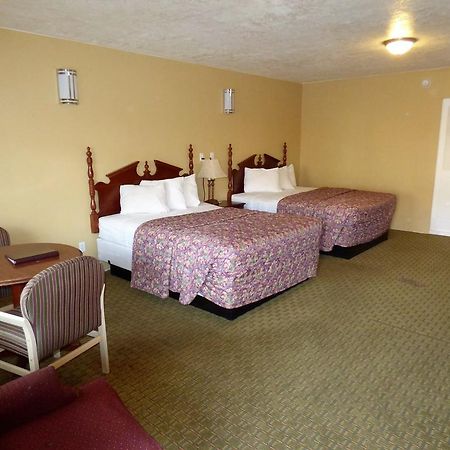 Economy Inn & Suites St. George Bagian luar foto