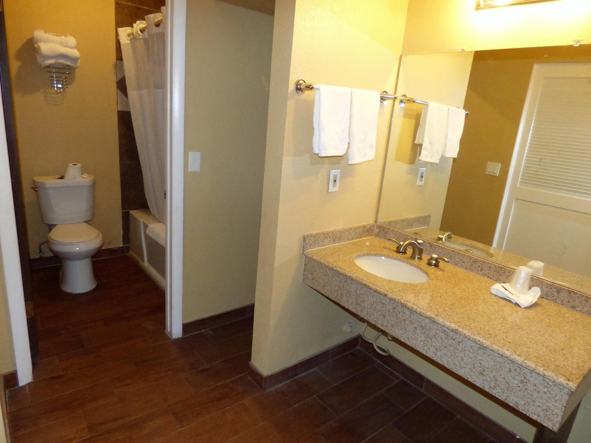 Economy Inn & Suites St. George Bagian luar foto