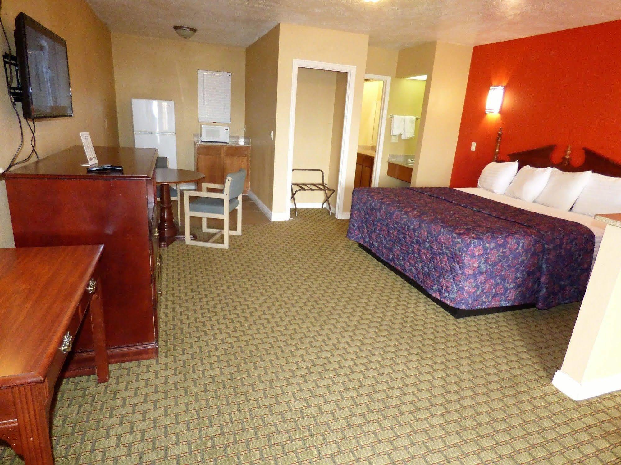 Economy Inn & Suites St. George Bagian luar foto
